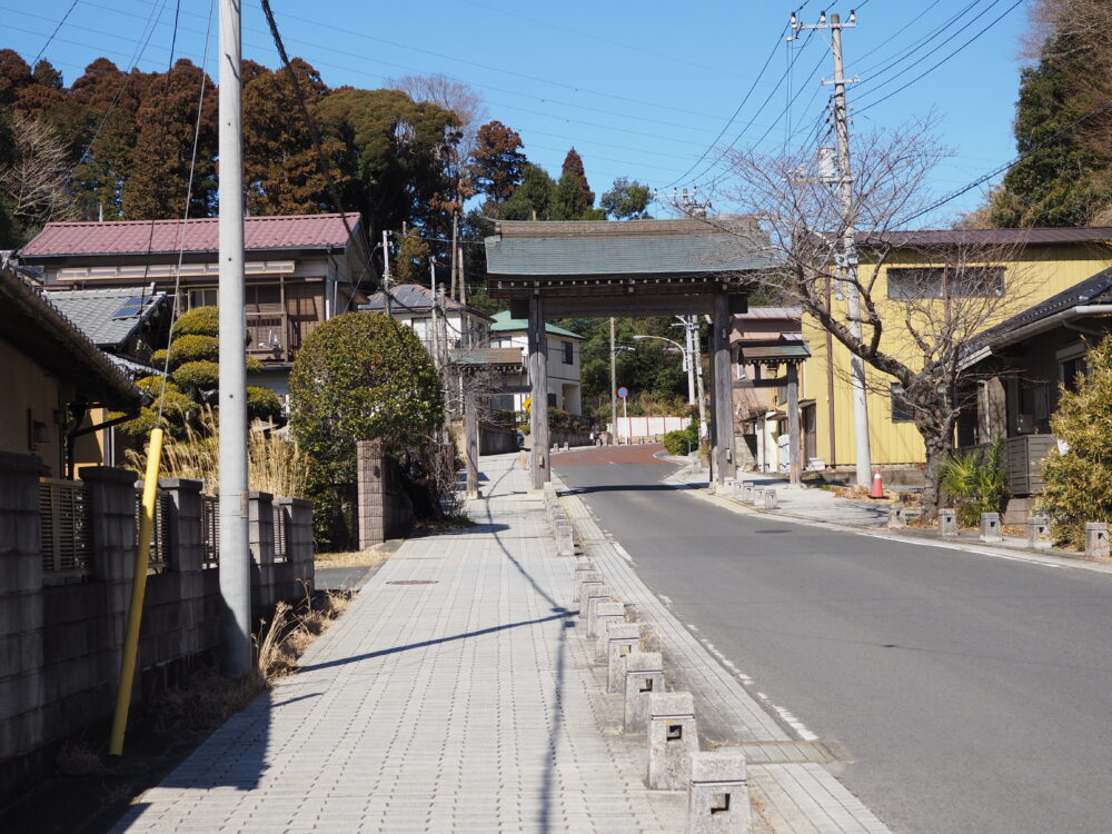 宗吾霊堂に向かう参道の様子